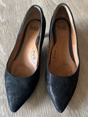 Black Pointed Toe Women's kitten heels